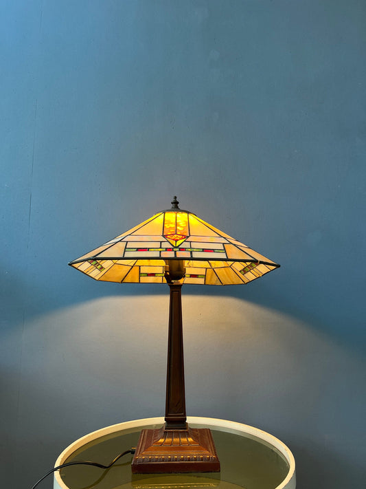 Art Deco Tiffany Style Table Lamp with Stained Glass Shade