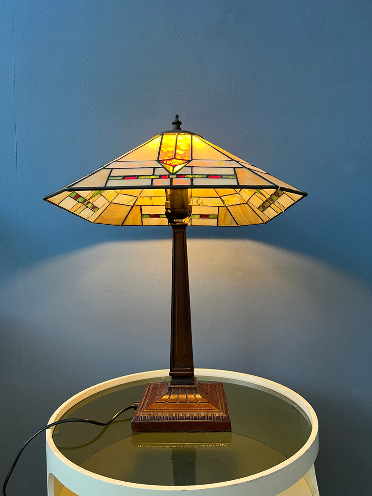 Art Deco Tiffany Style Table Lamp with Stained Glass Shade