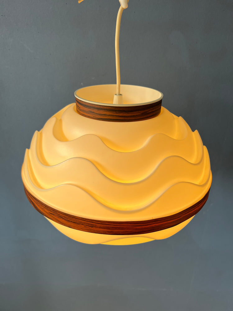 Mid Century Wavy Scandinavian Pendant Lamp