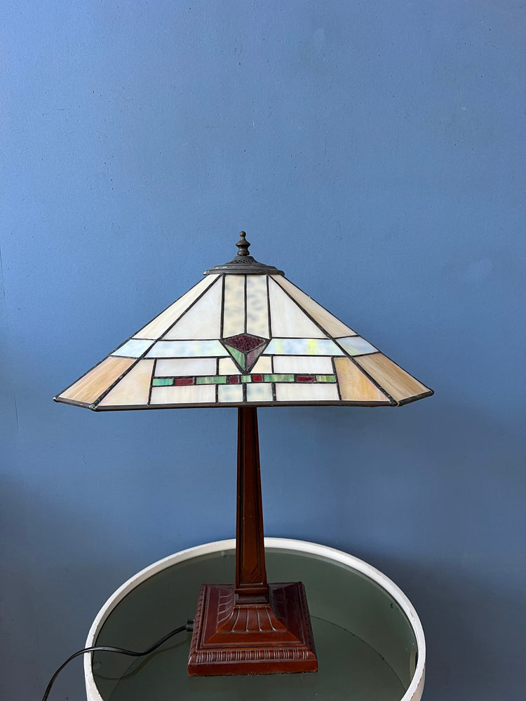 Art Deco Tiffany Style Table Lamp with Stained Glass Shade