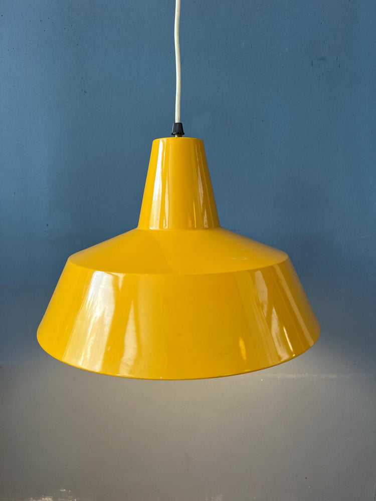 Yellow Louis Poulsen Arbejdspendel Style Industrial Pendant Lamp