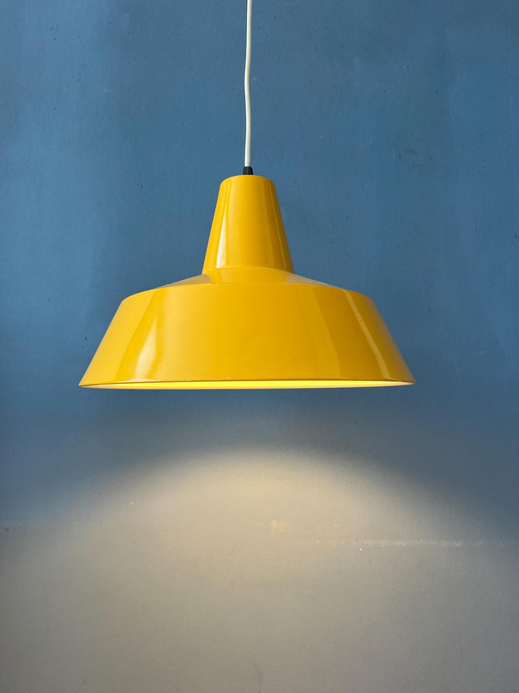 Yellow Louis Poulsen Arbejdspendel Style Industrial Pendant Lamp