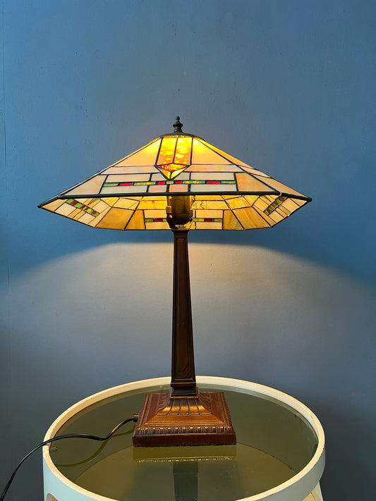Art Deco Tiffany Style Table Lamp with Stained Glass Shade