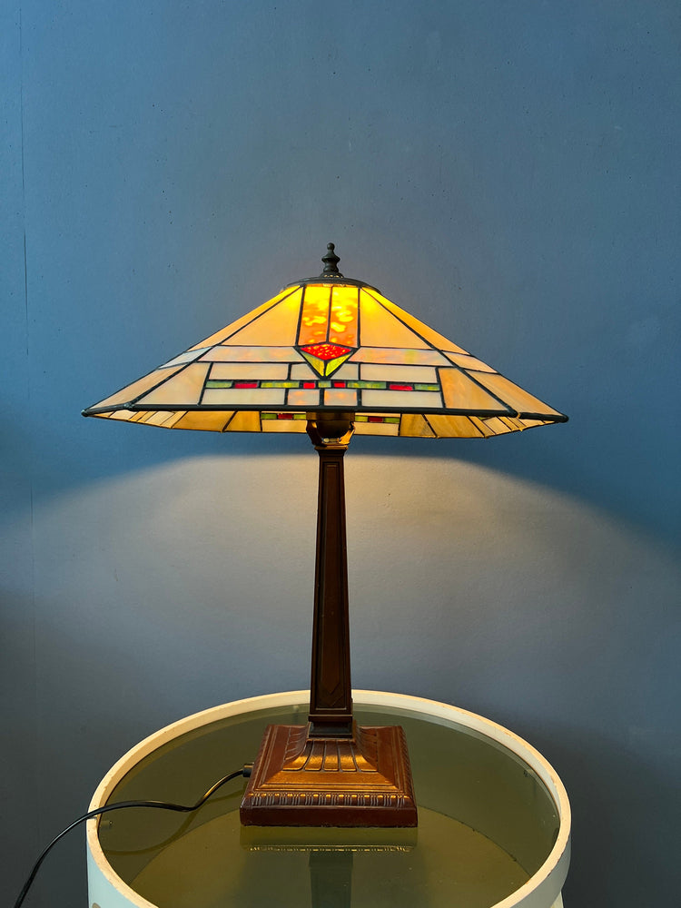 Art Deco Tiffany Style Table Lamp with Stained Glass Shade