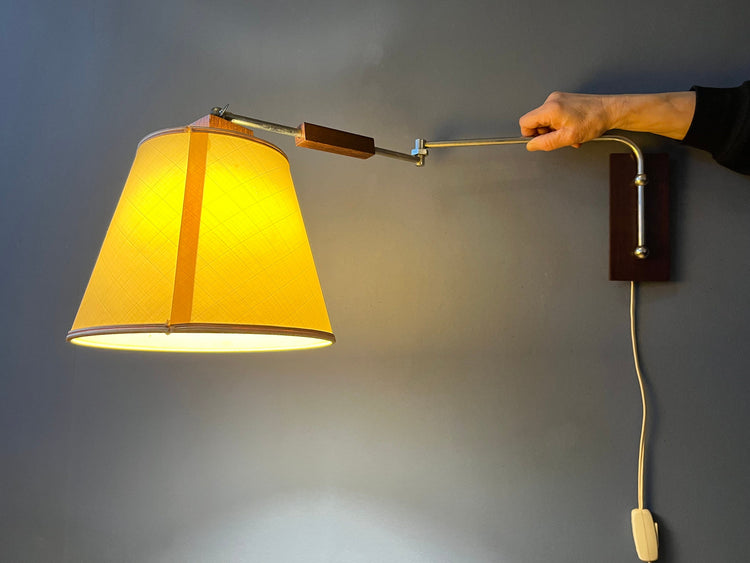 Vintage Mid Century Wall Lamp / Wooden Lamp