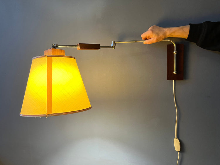 Vintage Mid Century Wall Lamp / Wooden Lamp