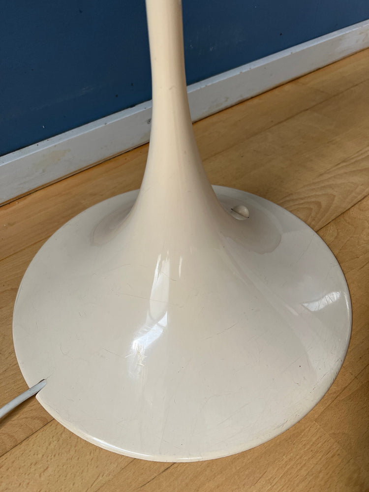 Louis Poulsen Panthella Floor Lamp by Verner Panton / Mid Century Space Age Mushroom Lamp