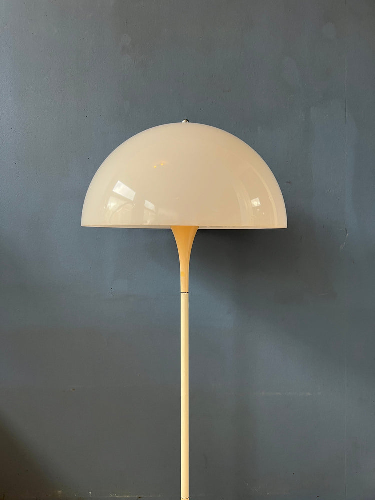 Louis Poulsen Panthella Floor Lamp by Verner Panton / Mid Century Space Age Mushroom Lamp